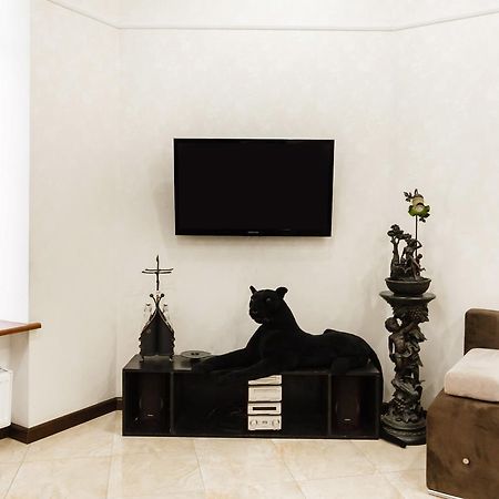 Downtown Prestige Apartment Odessa Luaran gambar
