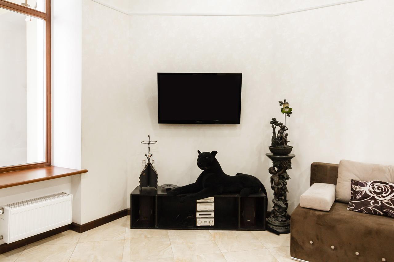 Downtown Prestige Apartment Odessa Luaran gambar